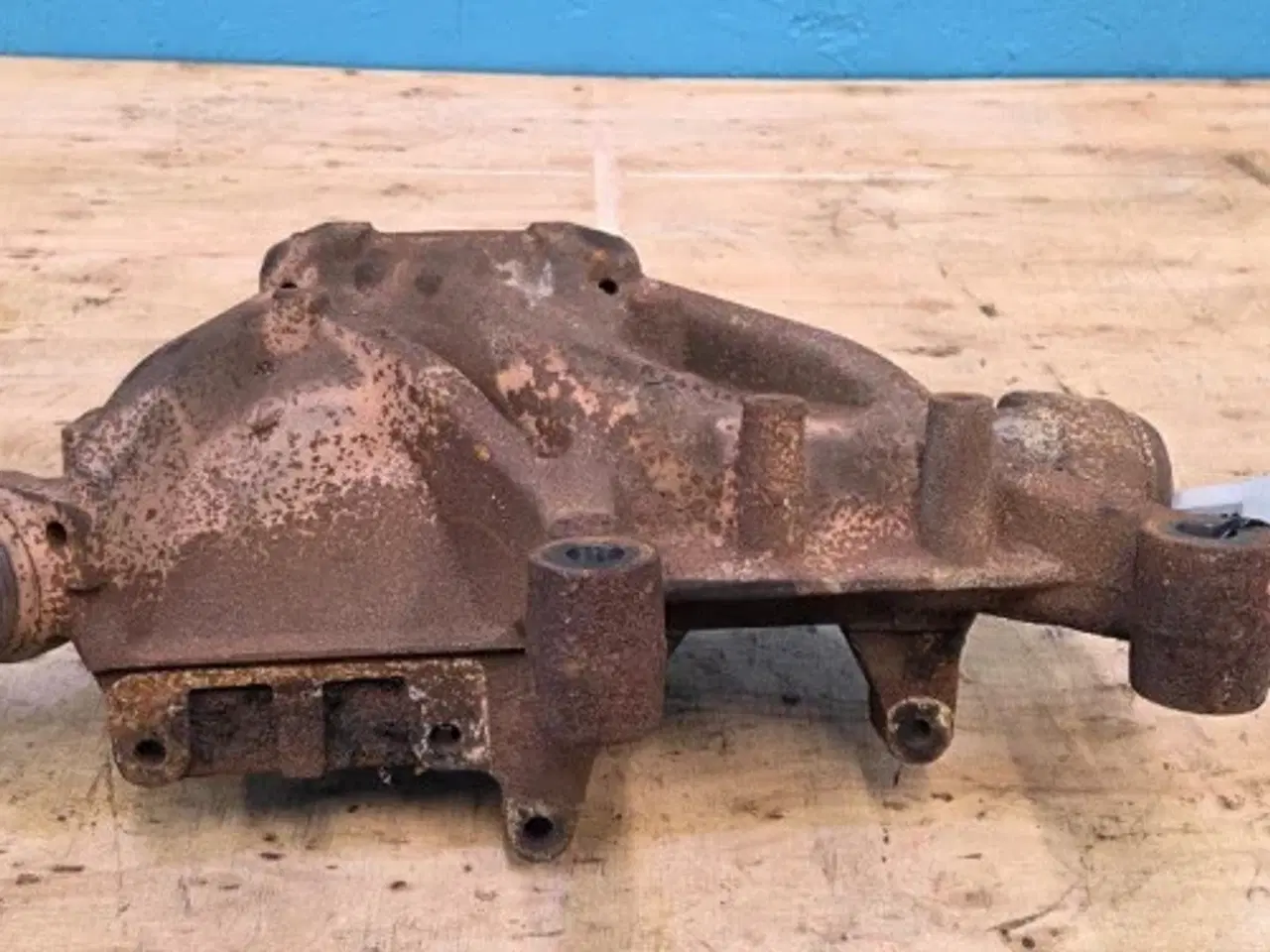 Billede 2 - Mercedes OM502LA Udstødningsmanifold R5421421009