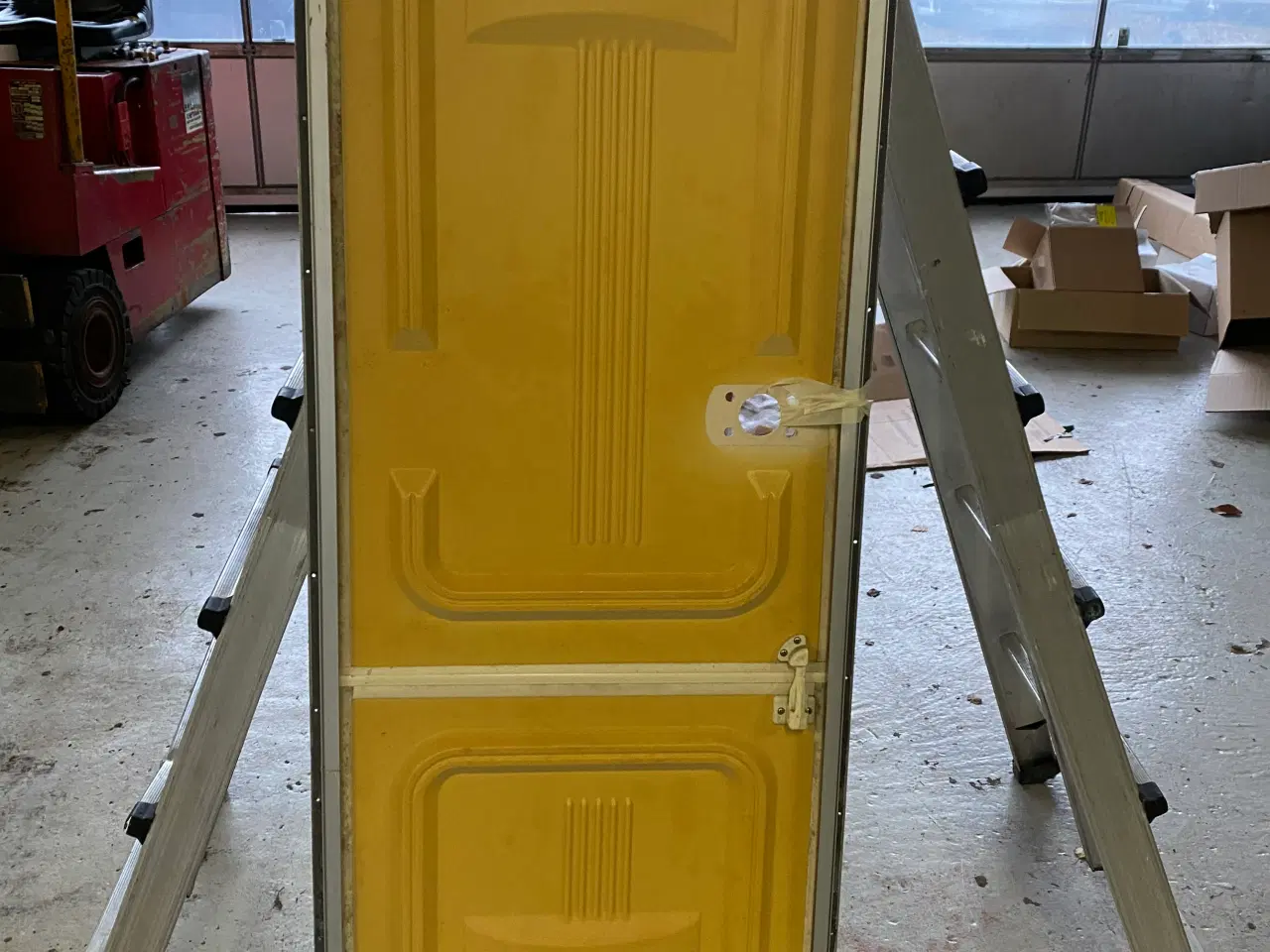 Billede 2 - Adria dør
