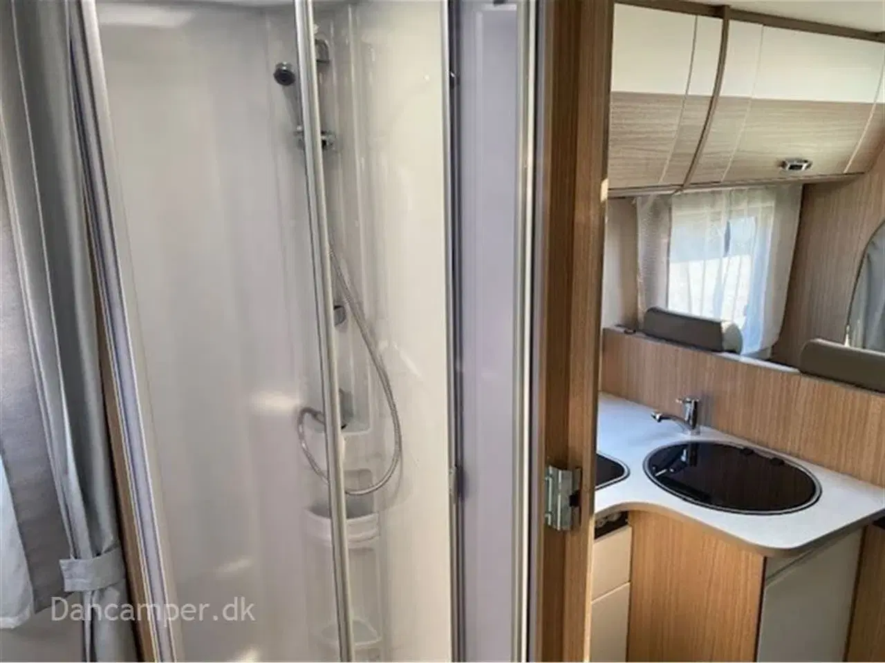 Billede 12 - 2018 - Carado T 339   Under klargøring! Velkørende autocamper med Queens Bed, Solceller, Aircon i bodel samt automatgear