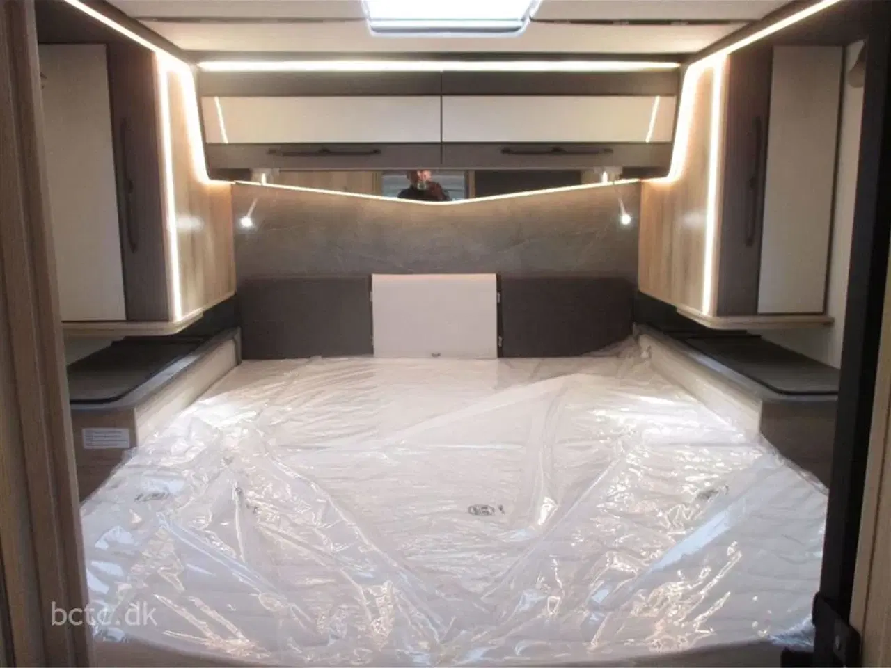 Billede 12 - 2026 - Elnagh T-Loft 582