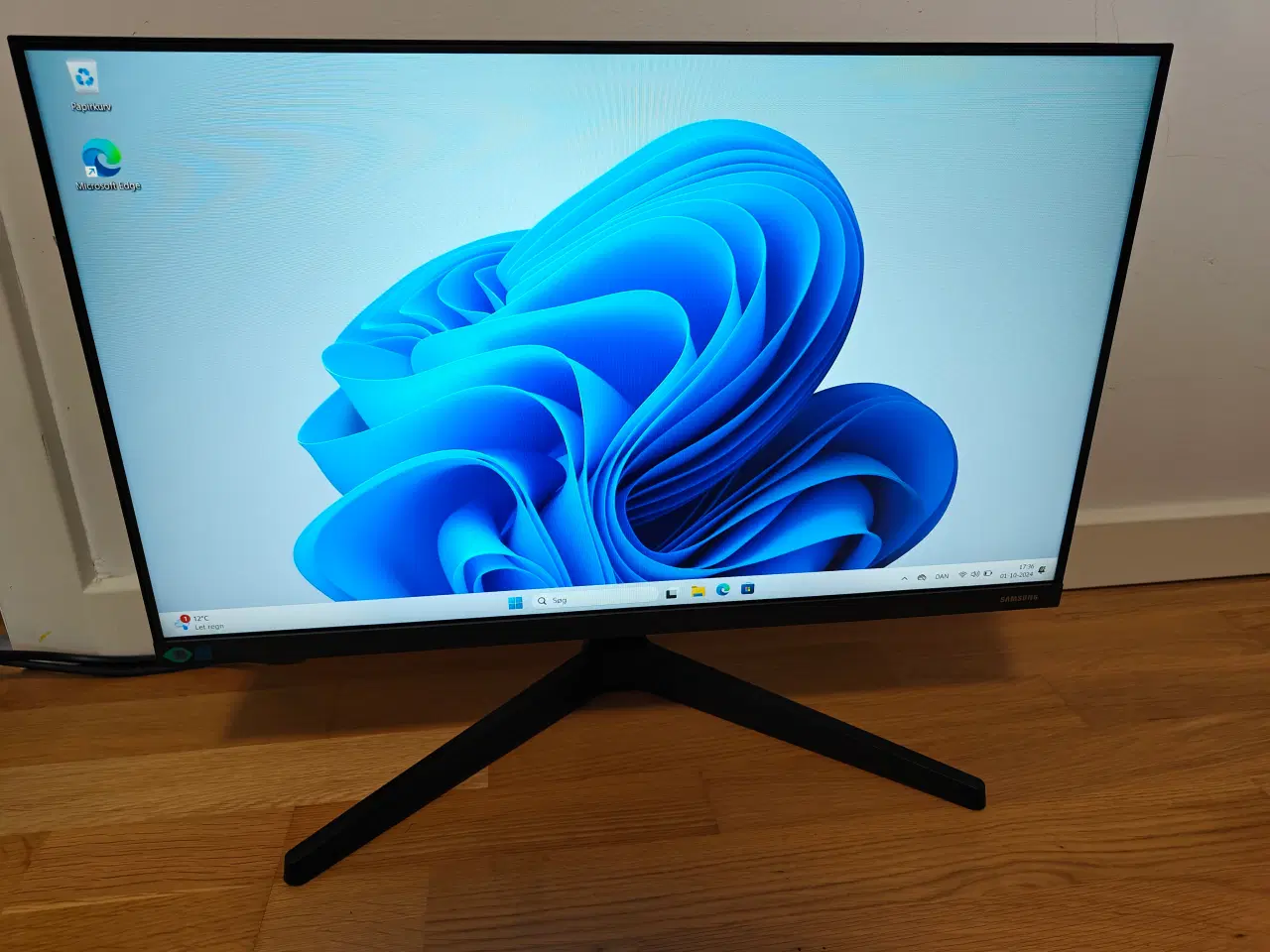 Billede 1 - Samsung 24" FHD skærm LF24T374FWR 75 Hz.