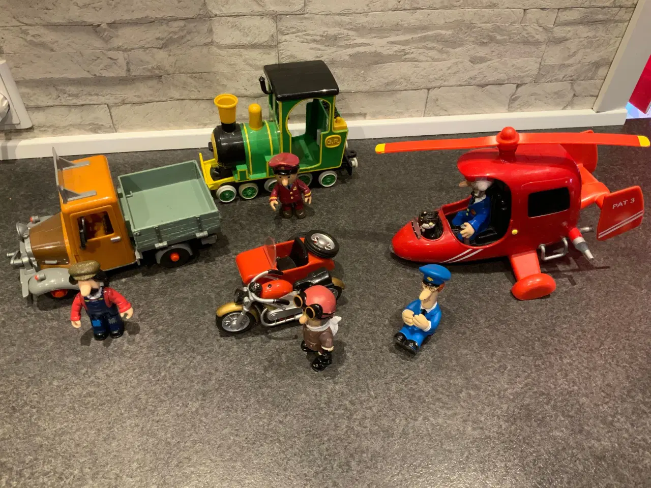 Billede 3 - Postmand per legetøj
