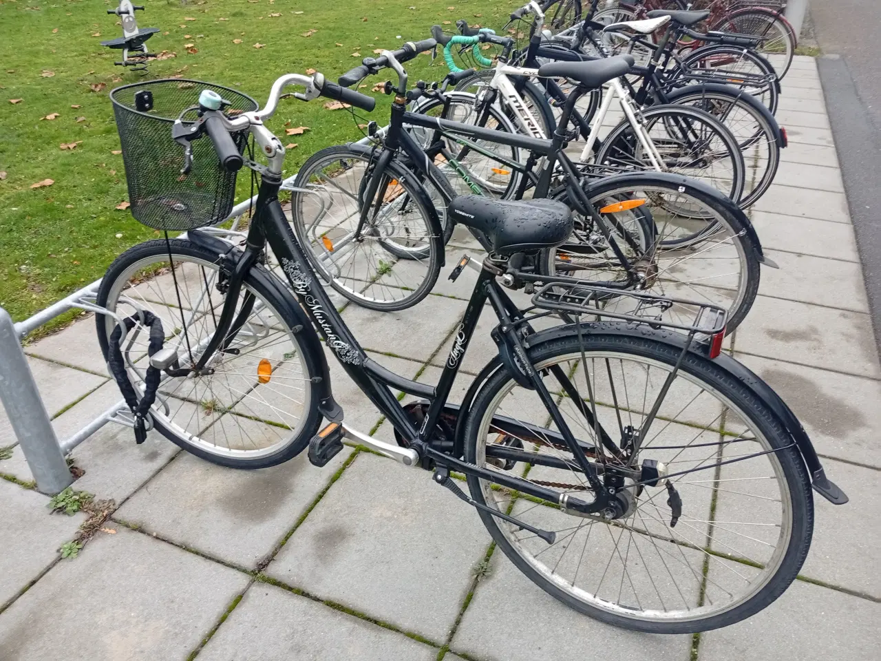 Billede 1 - Passer til høj som lav