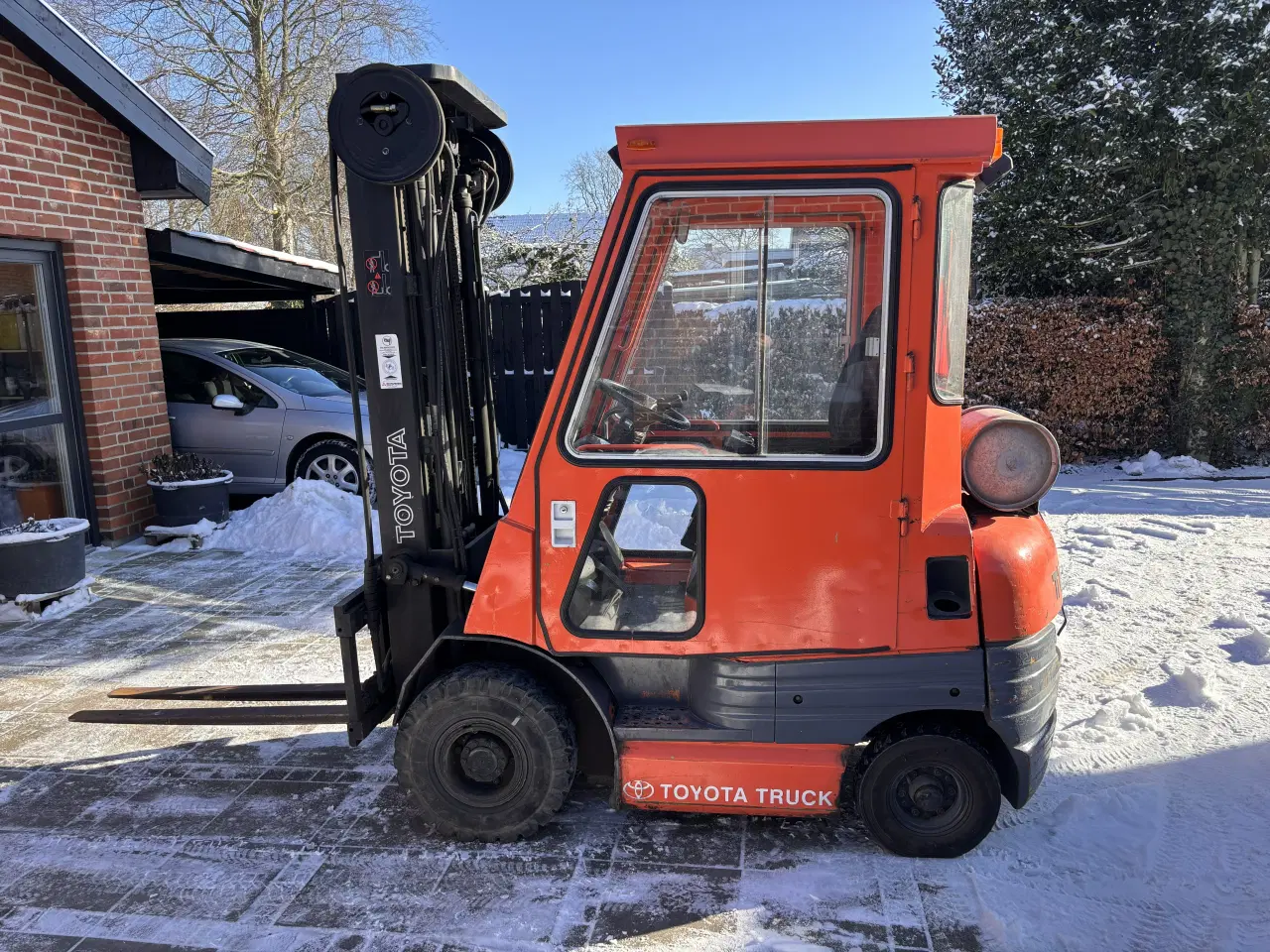 Billede 3 - Toyota gaffeltruck (gas) – 2.000 kg – 4 meter løft