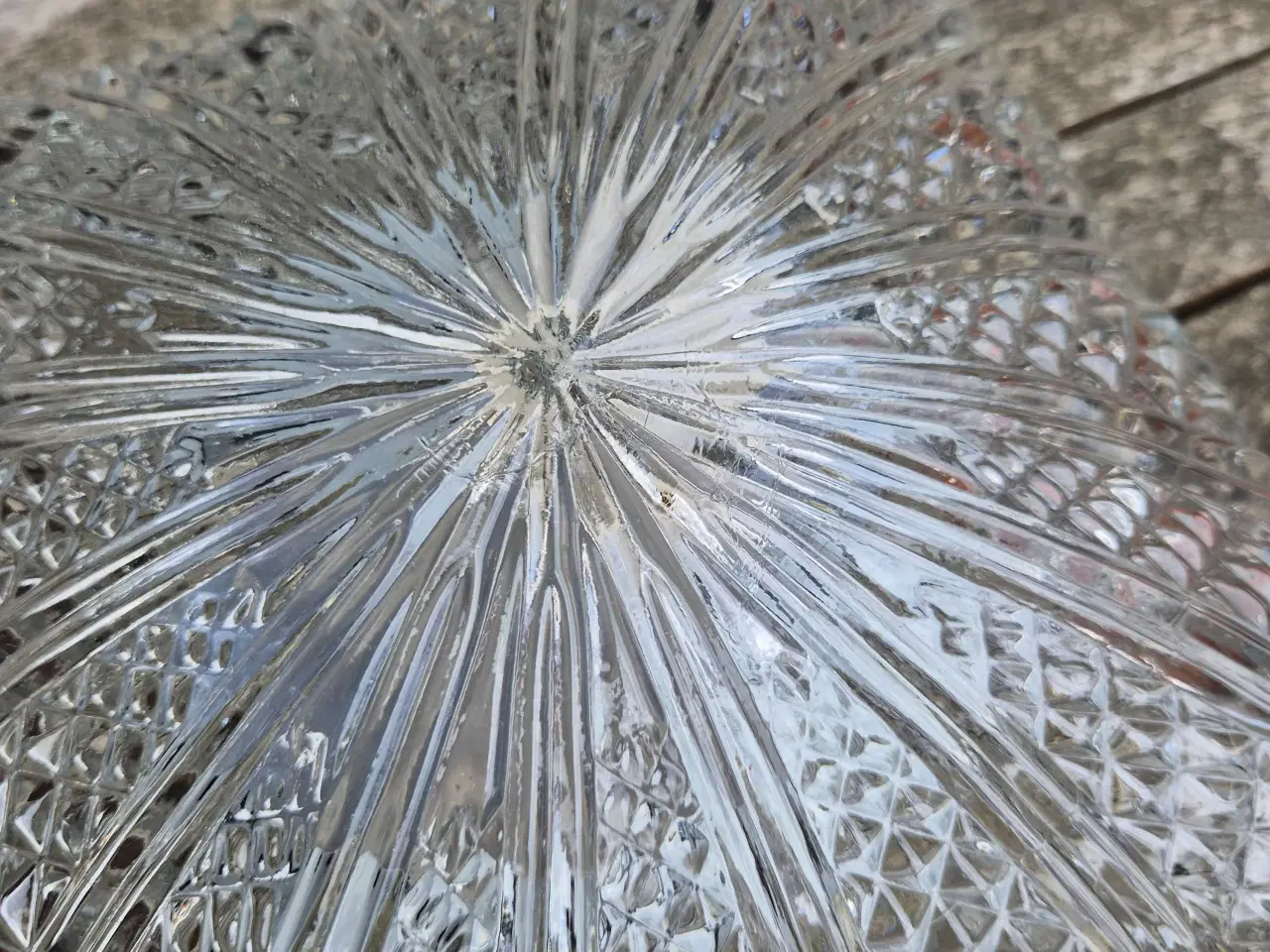 Billede 8 - Smuk plafond med buet glasskærm