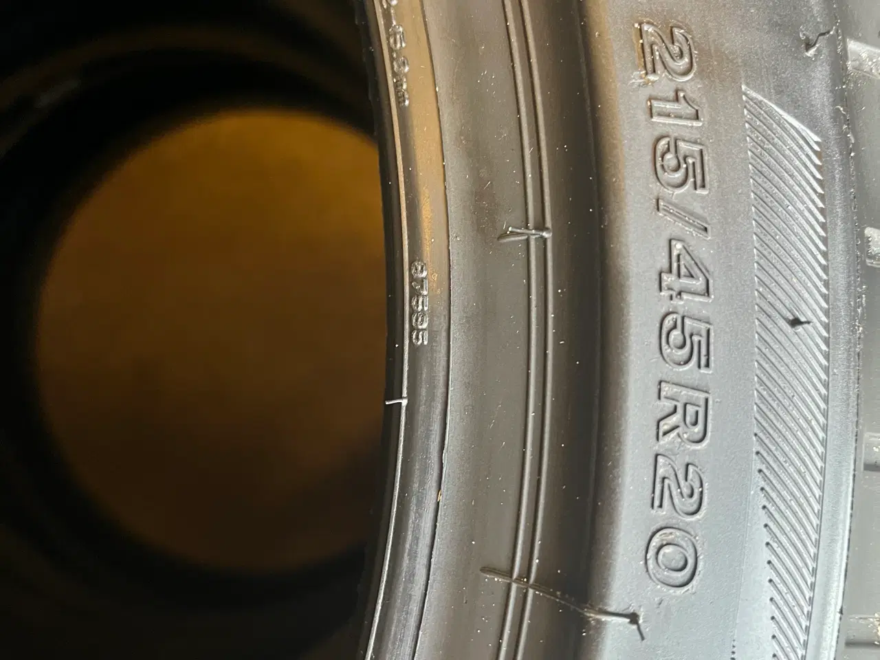 Billede 7 - Sommerdæk. 215-45-20. Bridgestone.