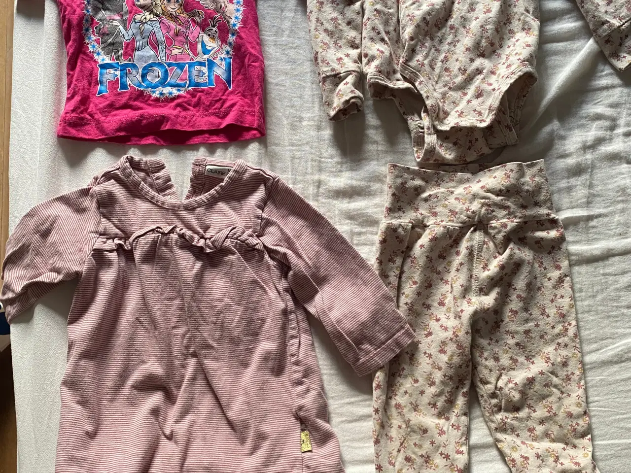 Billede 10 - Baby tøj sælges