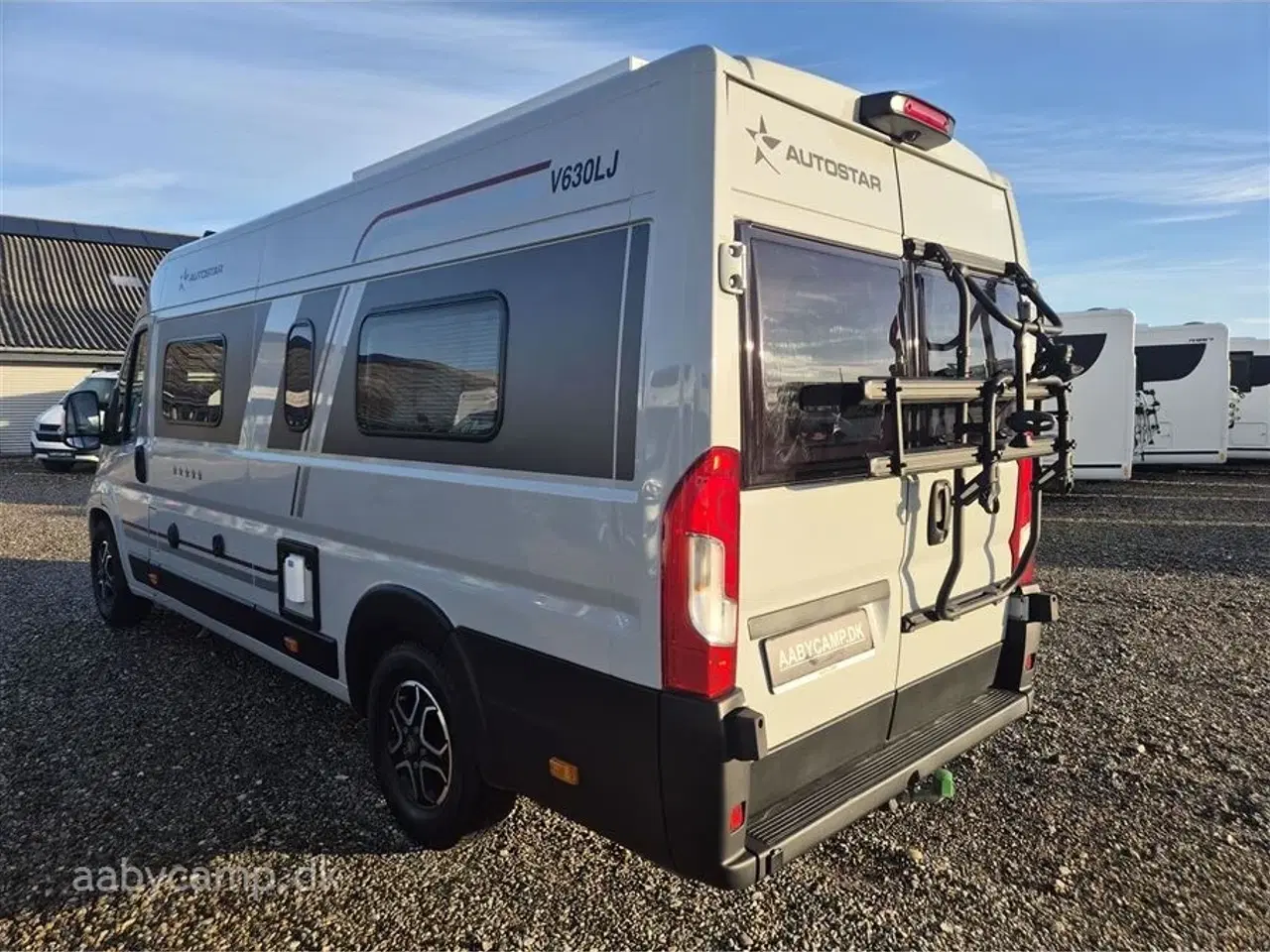 Billede 3 - 2024 - Autostar van V630LI Design Edition   Automatgear. markise. solceller. 200 Ah lithium batteri. 2000w inverter. maxxfan. Fyldegas. anhængertræk. undervognsbehandlet. Gasudtag. cykelstativ.