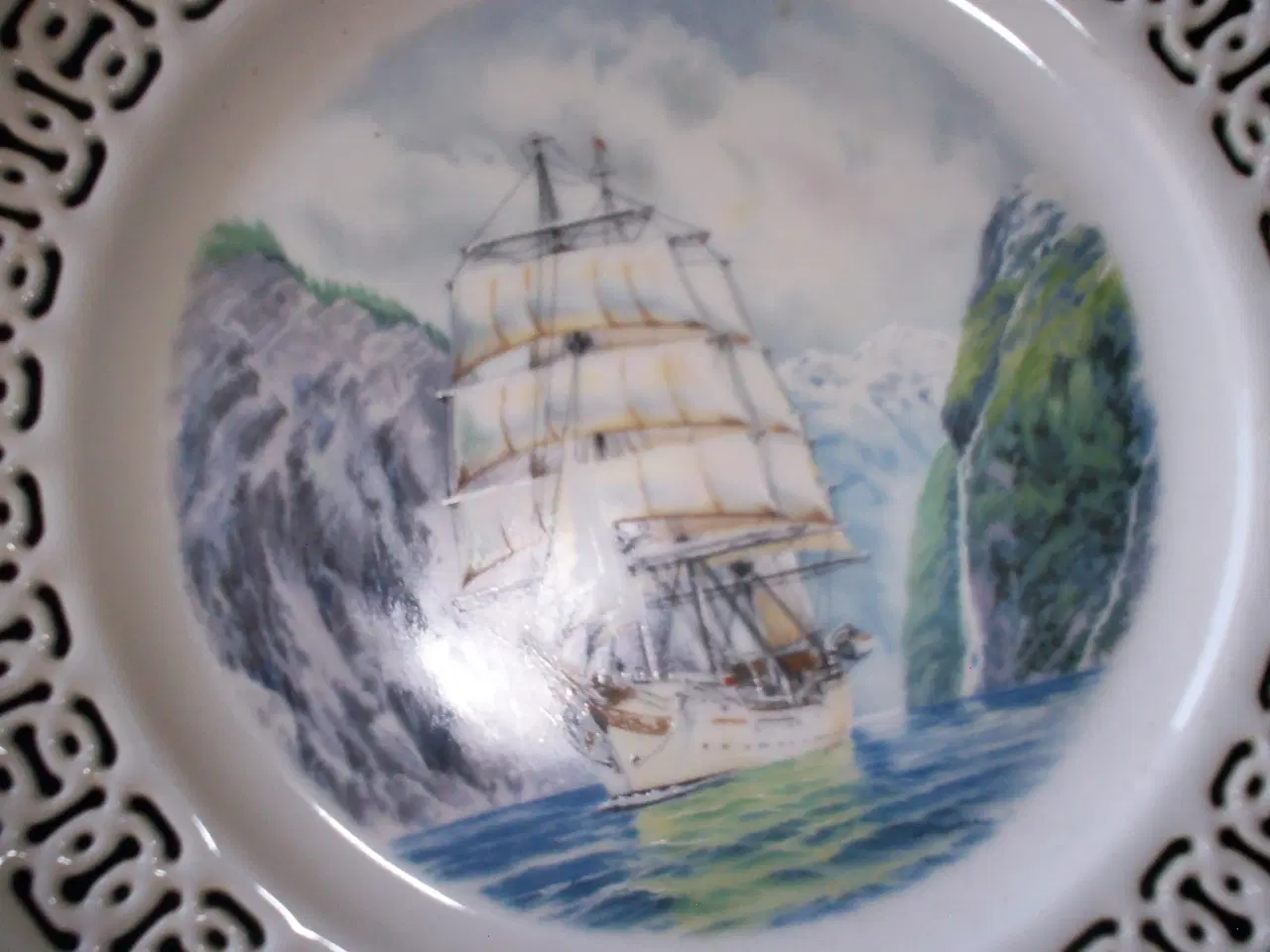 Billede 2 - Windjammer  Platter