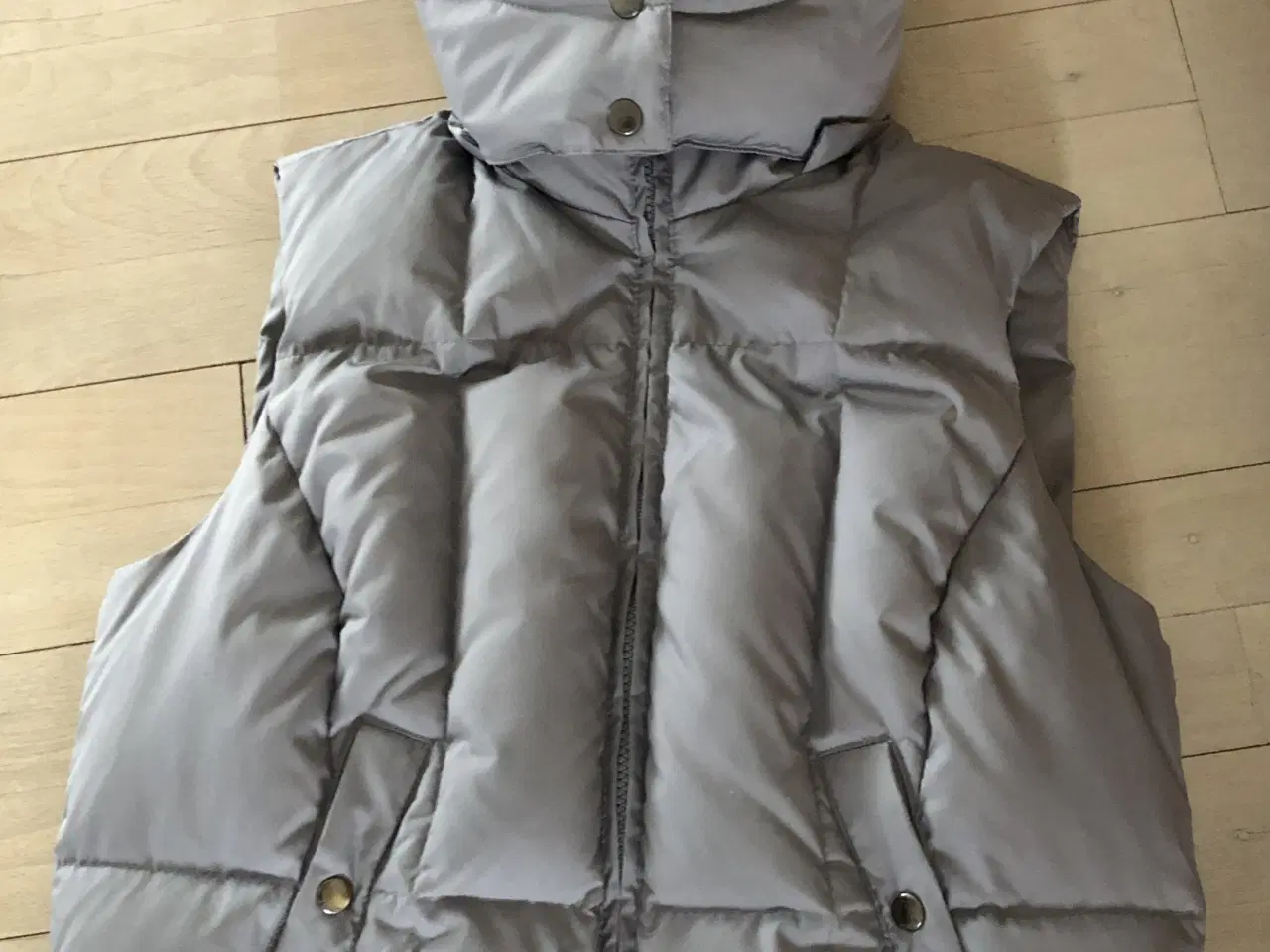 Billede 3 - DUN-VEST - dame - grå