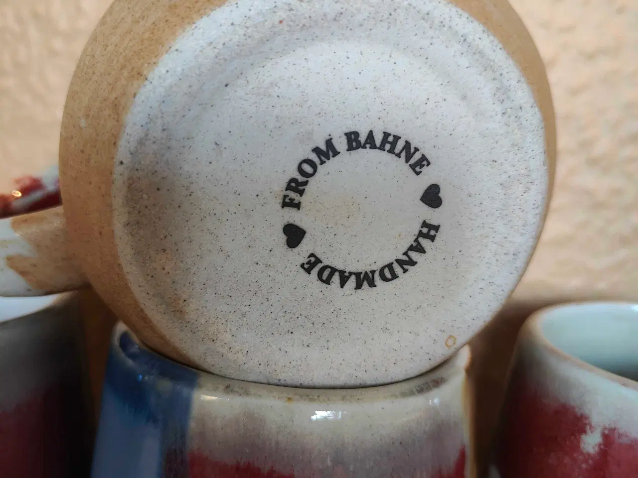 Billede 3 - Bambus reol og 5 flotte krus.