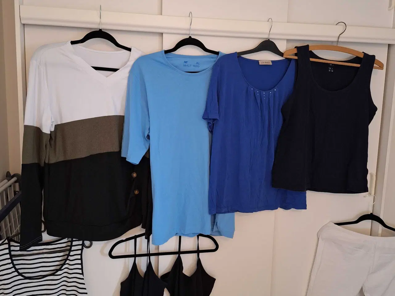 Billede 2 - 29 stk dametøj