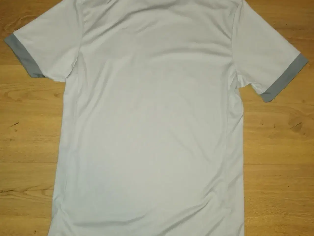 Billede 4 - MANCHESTER UNITED TRØJE 2017-18, STR. S, SOM NY