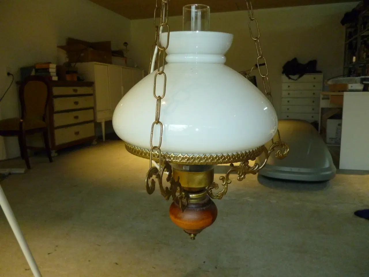 Billede 1 - Gammeldags lampe sælges.