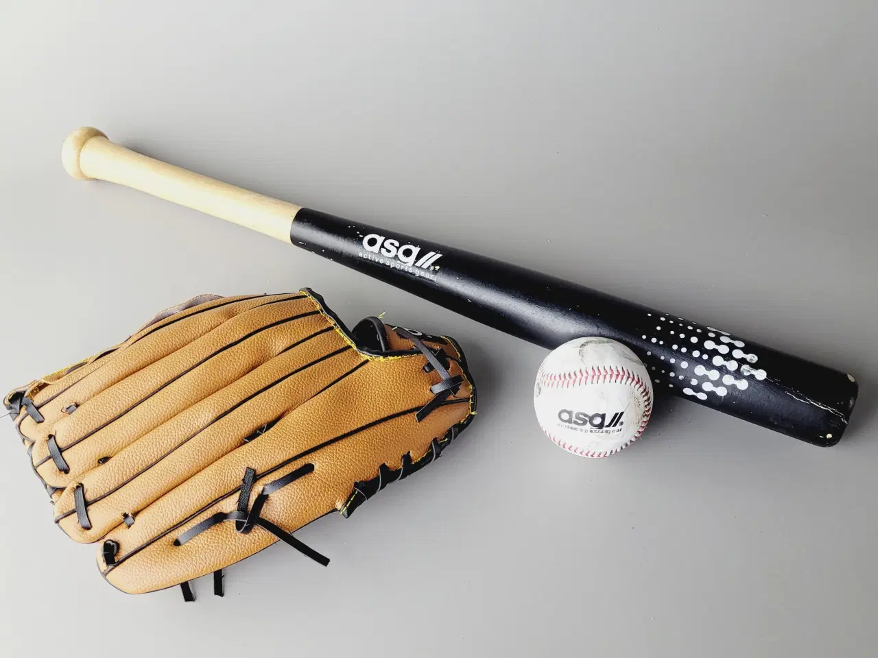 Billede 2 - ⭐️· Super fedt Baseball Sæt - Perfekt til begynder