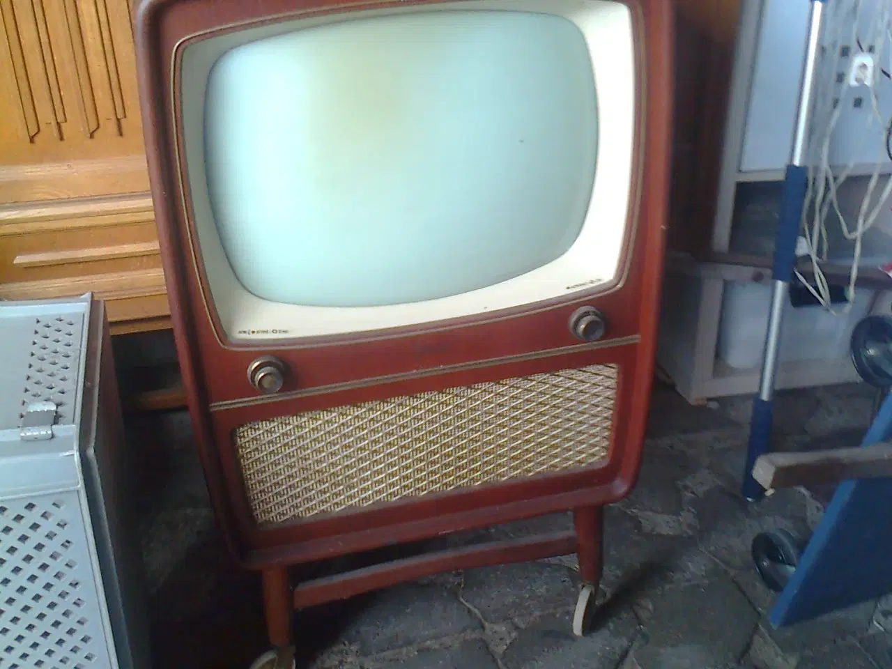 Billede 1 -  tv Arena tybe EJ1721 k  år  ca 1960