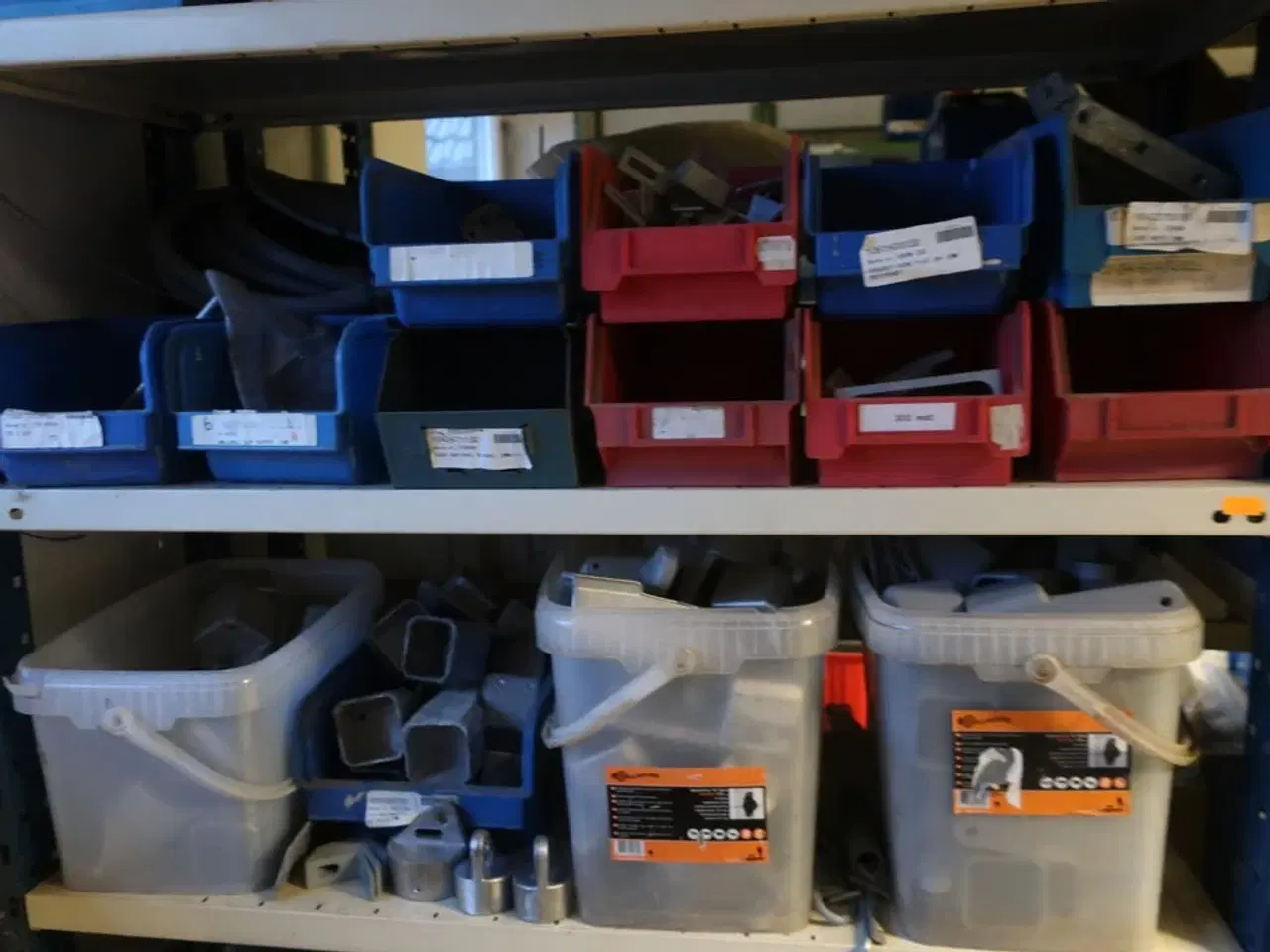 Billede 19 - 3 fag reoler inkl. indhold (se billeder)