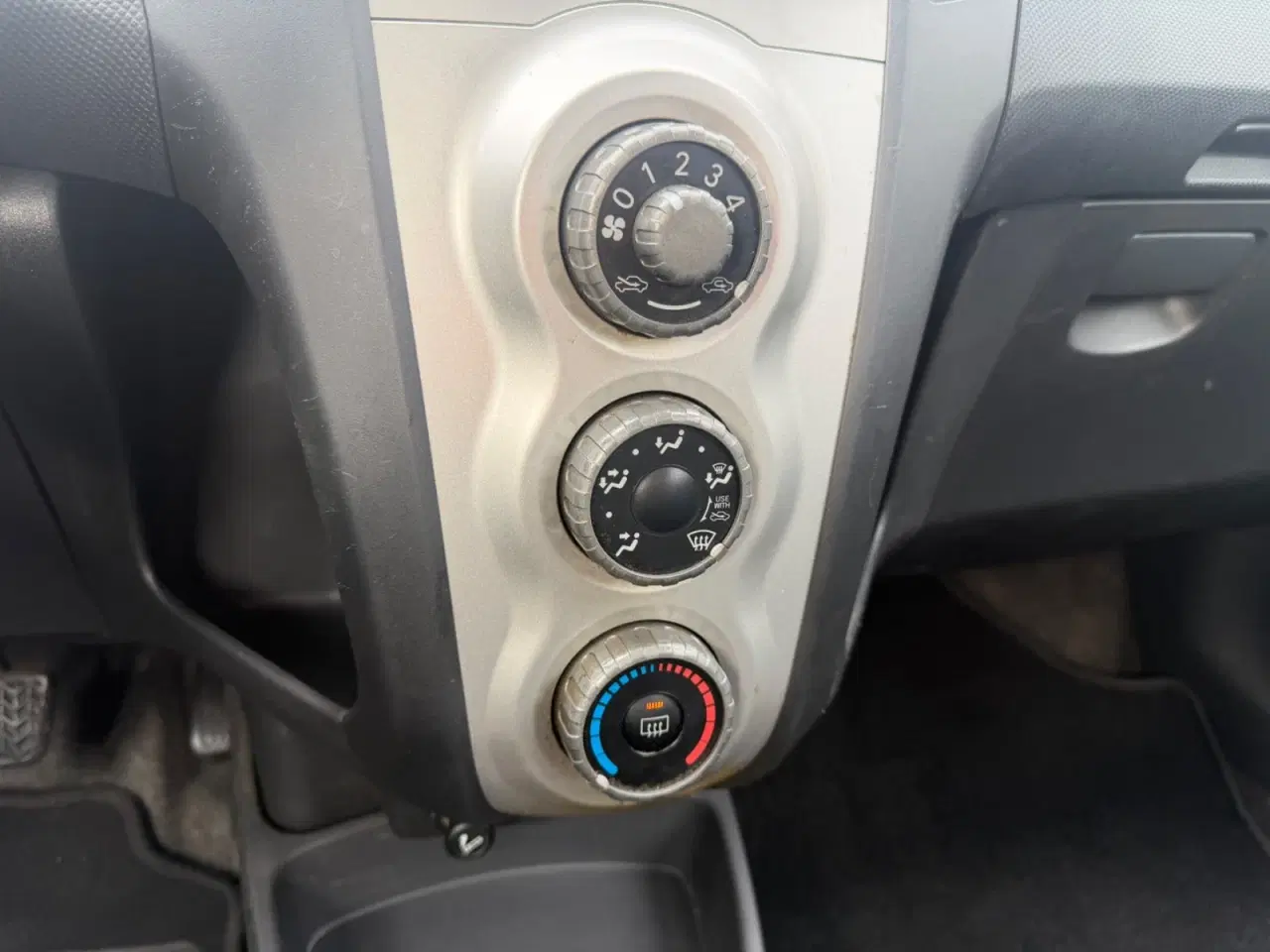 Billede 14 - Toyota Yaris 1,3 Luna