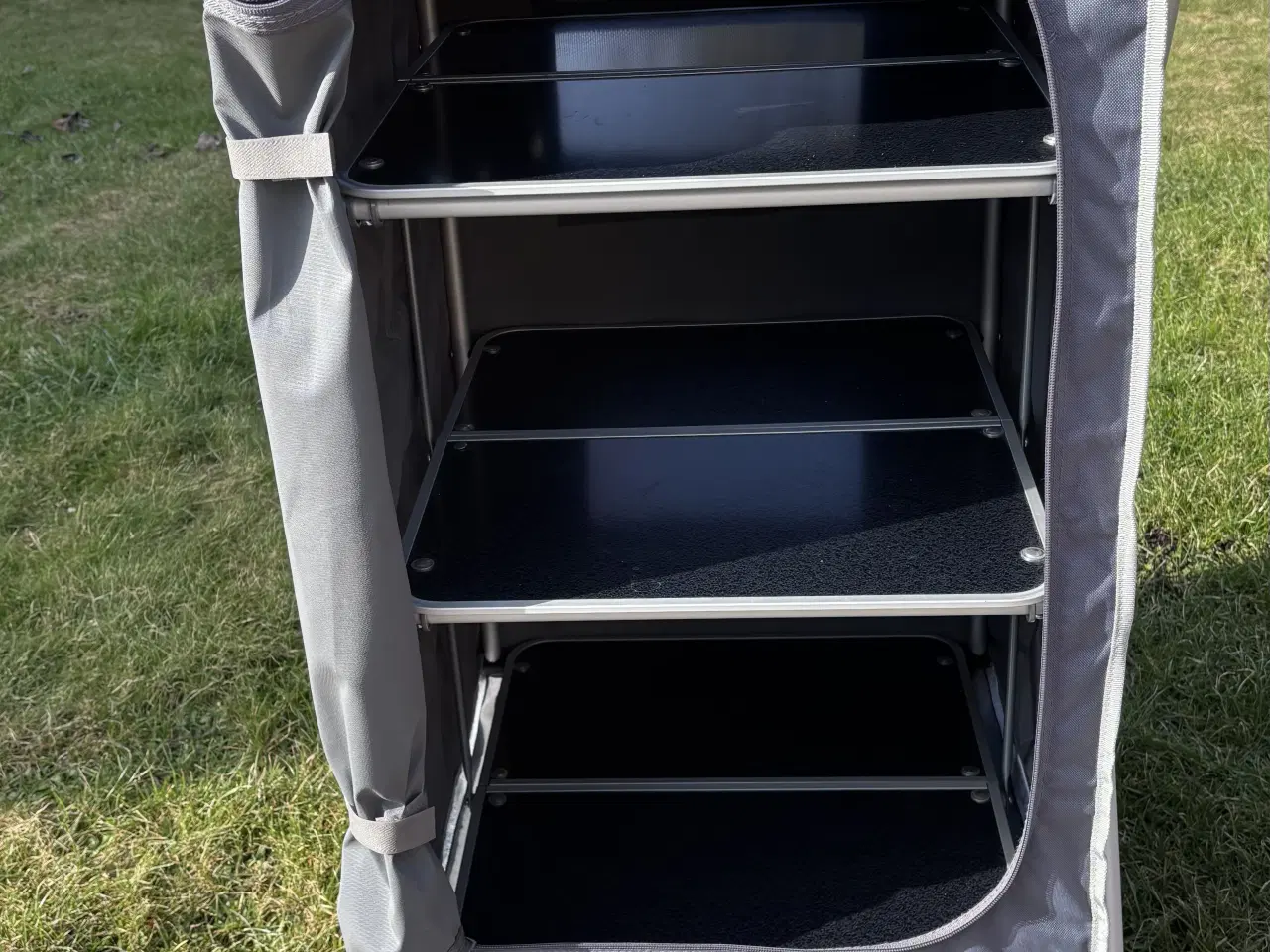 Billede 4 - Wecamp. Opbevaringsskab. 