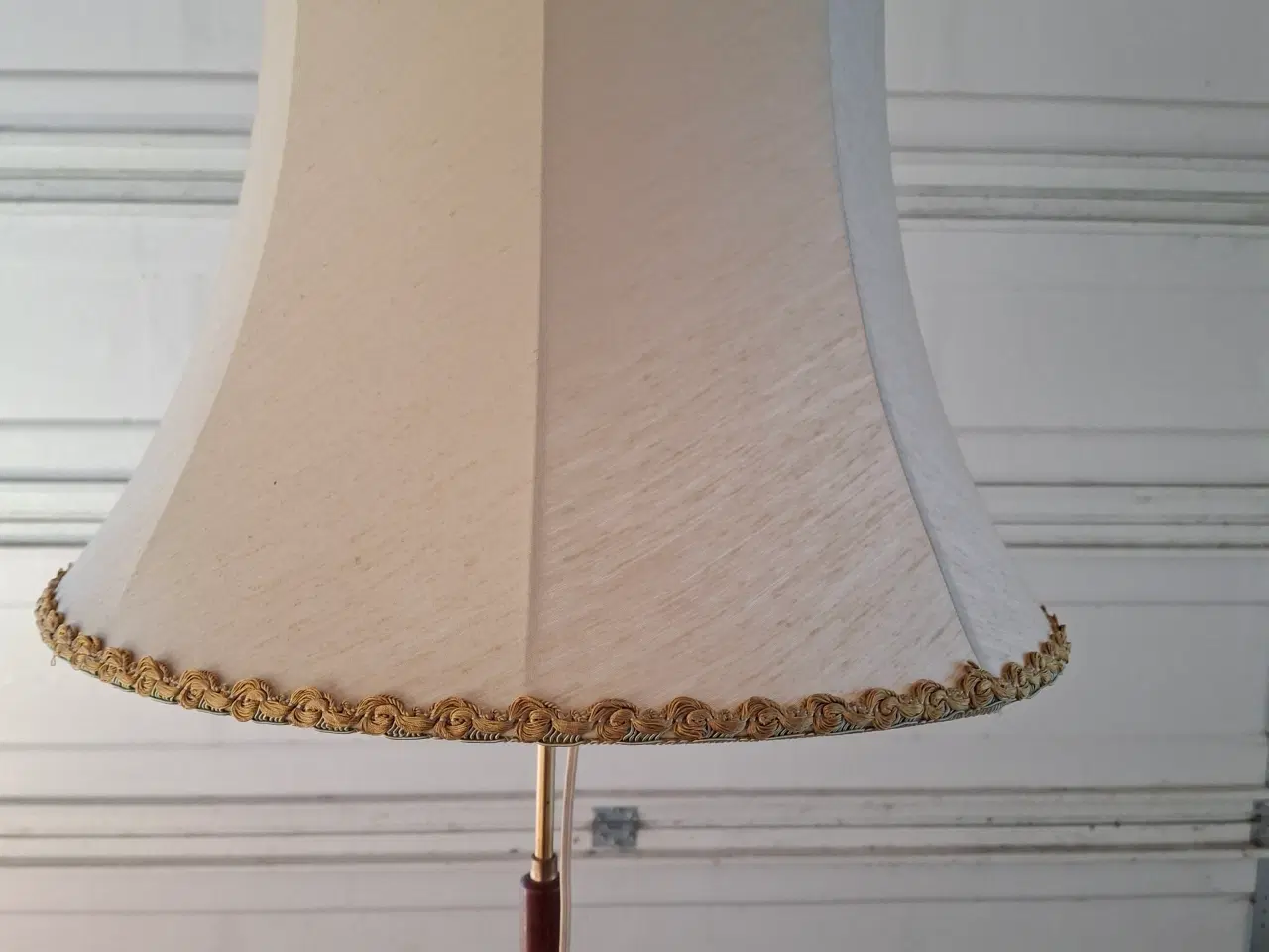 Billede 2 - standerlampe teak/messing fin lampe