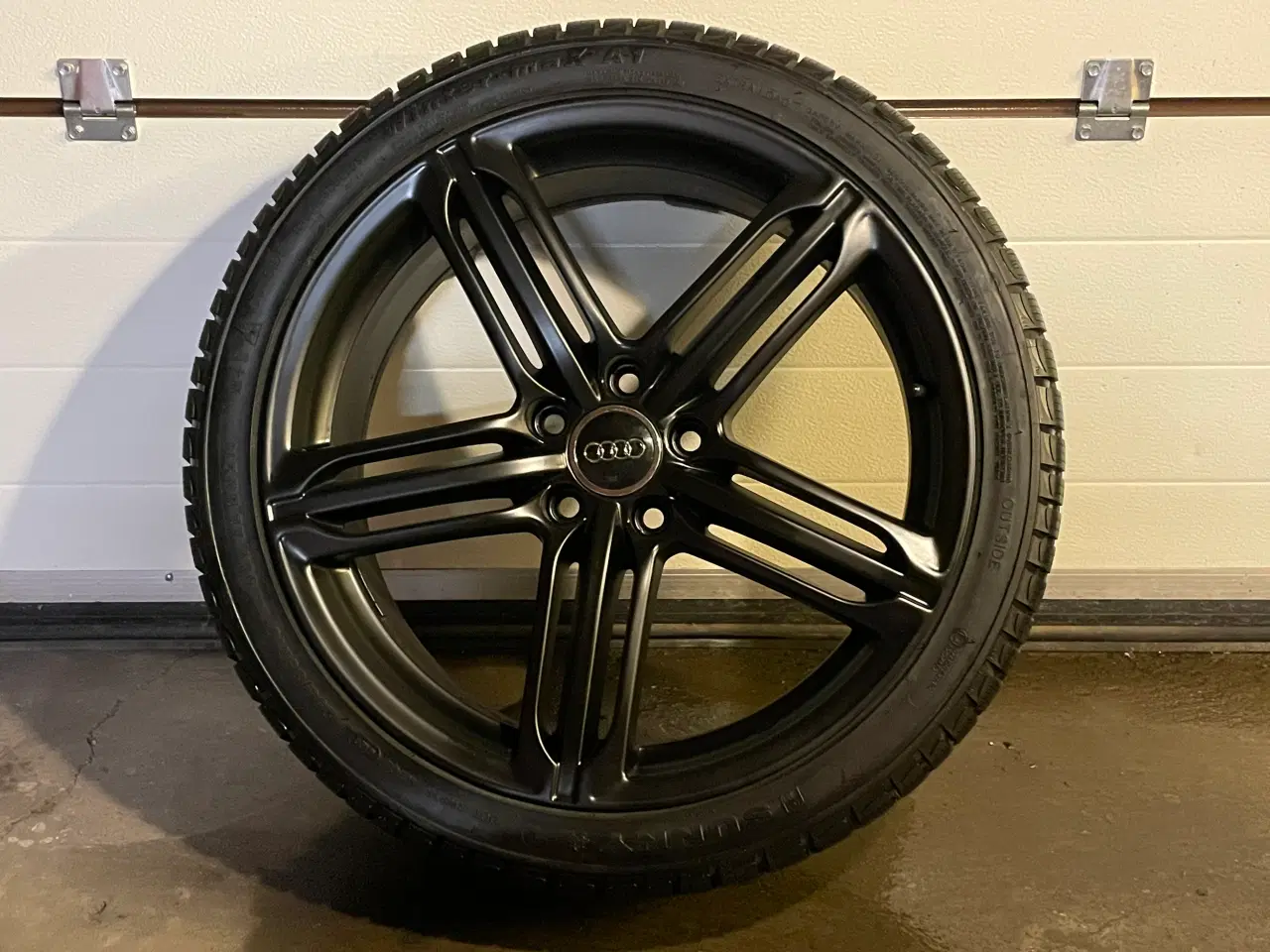 Billede 5 - Alufælge 255 / 35 / R19  5 x 112, 98% mønster