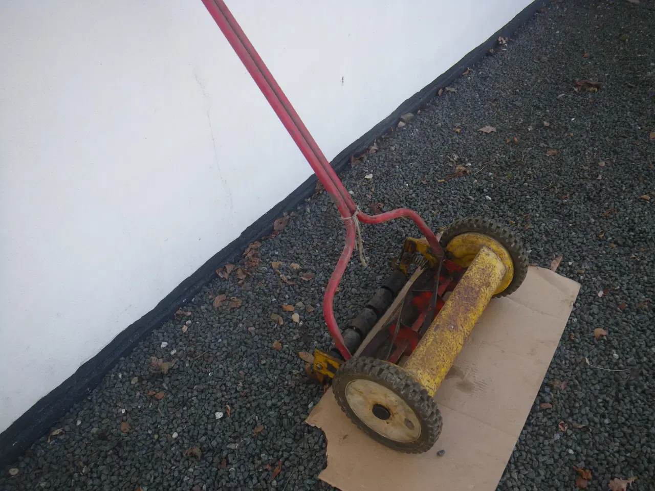 Billede 1 - Plæneklipper