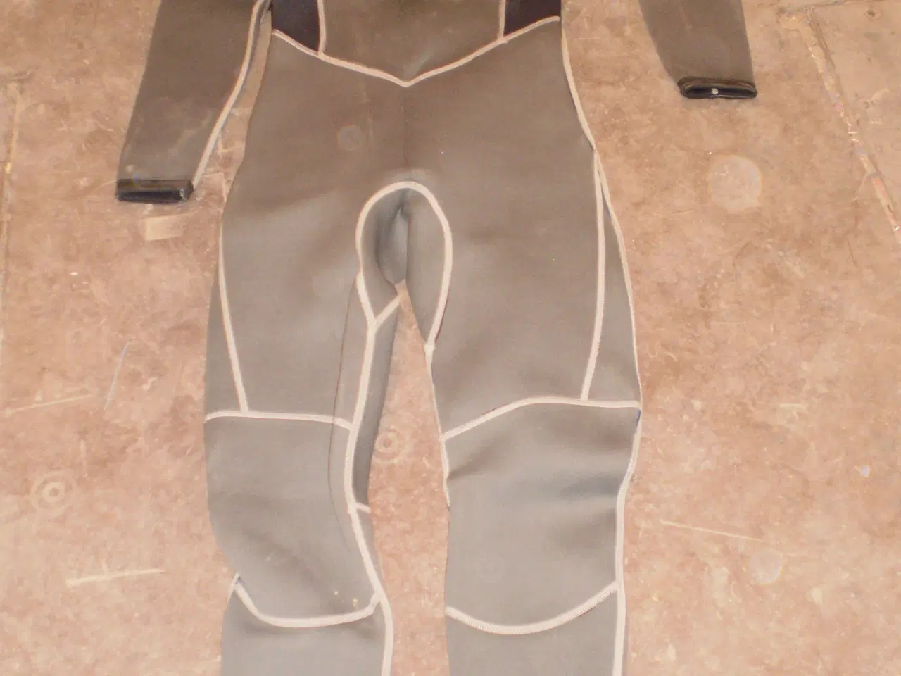 Billede 4 - Skibukser og Våddragt, næsten nyt !