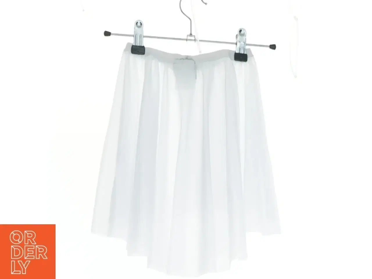 Billede 2 - Nederdel (str. 116 cm)