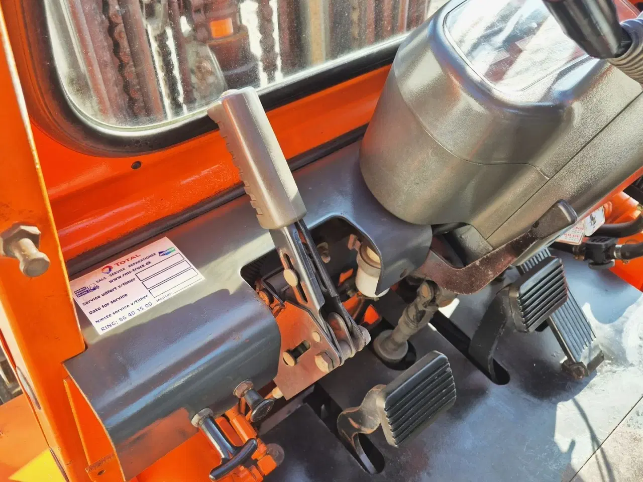 Billede 20 - Baoli 30 / ekstrem velholdt og kun 1300 timer / lukket kabine