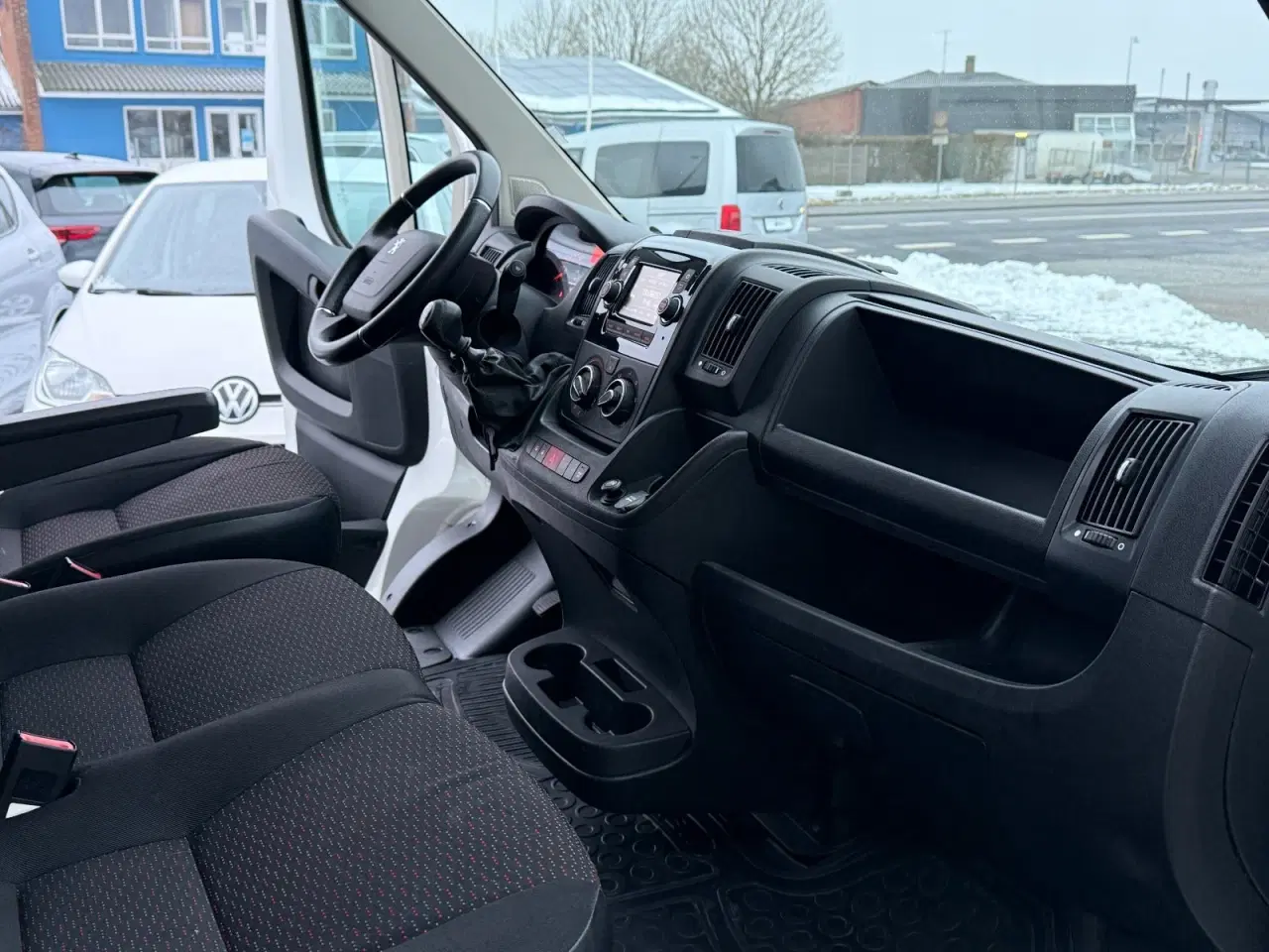 Billede 12 - Peugeot Boxer 333 2,2 BlueHDi 140 L3H2 Premium