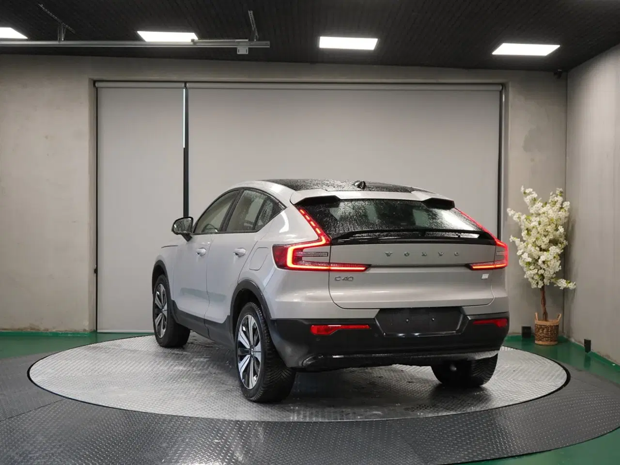 Billede 4 - Elbil i topudstyr - 231 HK – 2023 