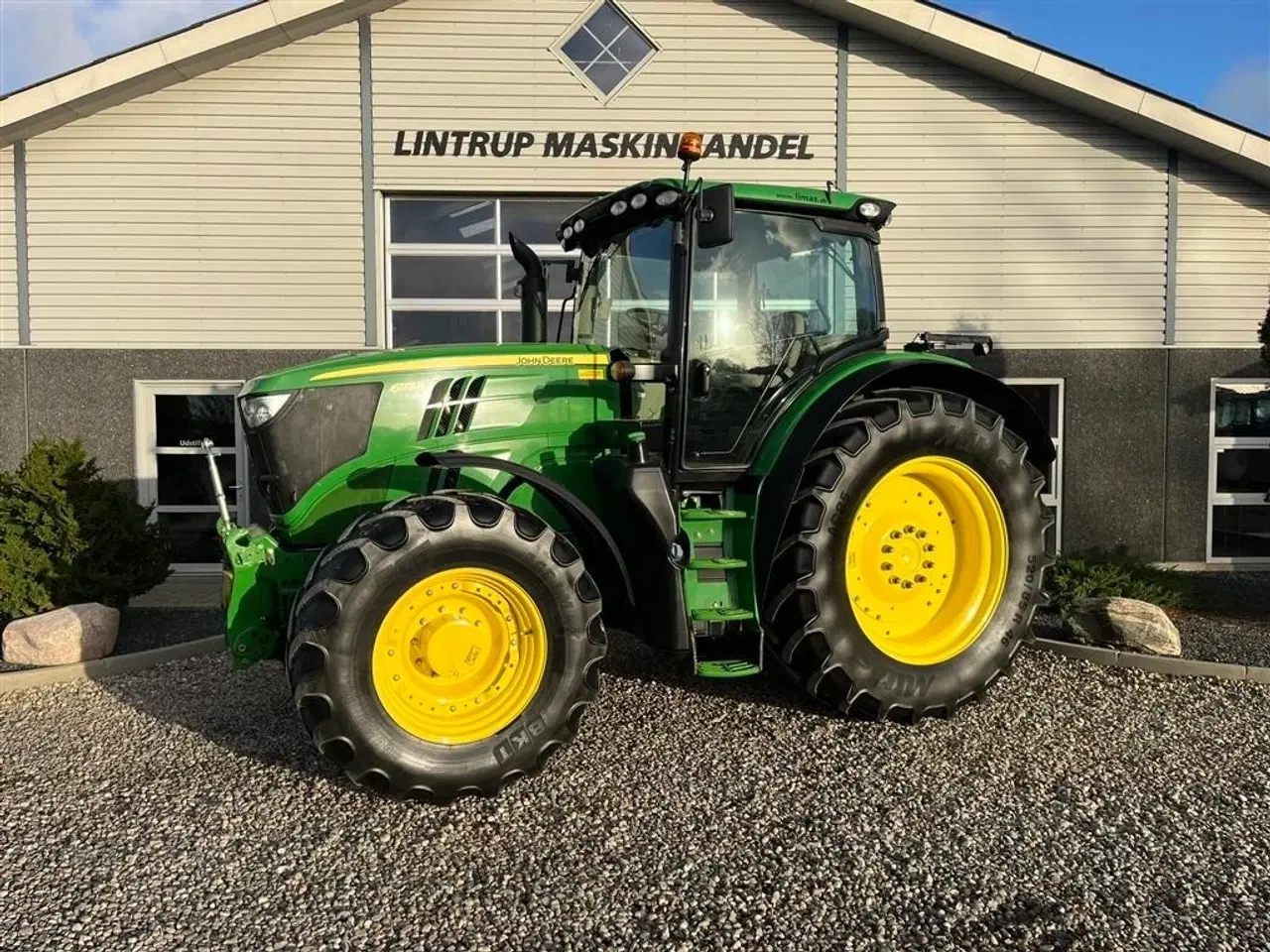 Billede 1 - John Deere 6175R Med frontlift og frontPTO