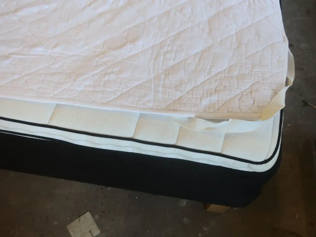 Billede 2 - Seng + Topmadras  DREAMZONE 140 x 200 cm