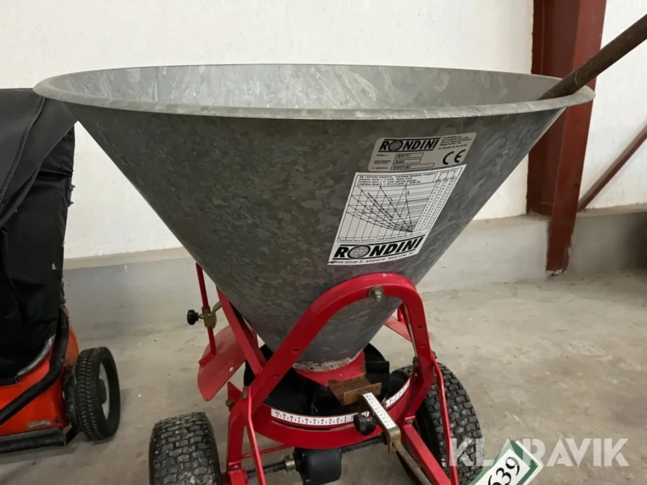 Billede 7 - Græsopsamler og gødningsspreder Husqvarna og Rondini