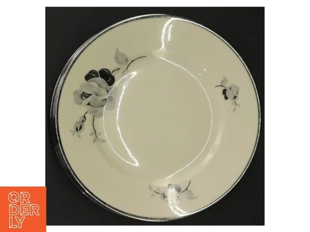 Billede 4 - Porcelænstallerkner med blomstermotiv fra Københavns Porcellains Maleri (str. Diameter 16 cm)