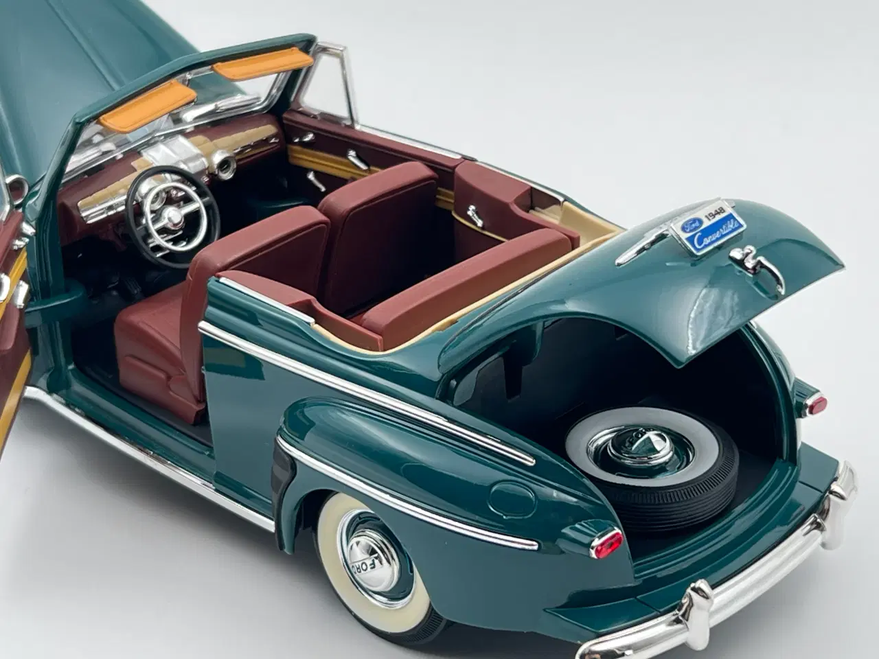 Billede 6 - 1948 Ford Convertible 1:18 