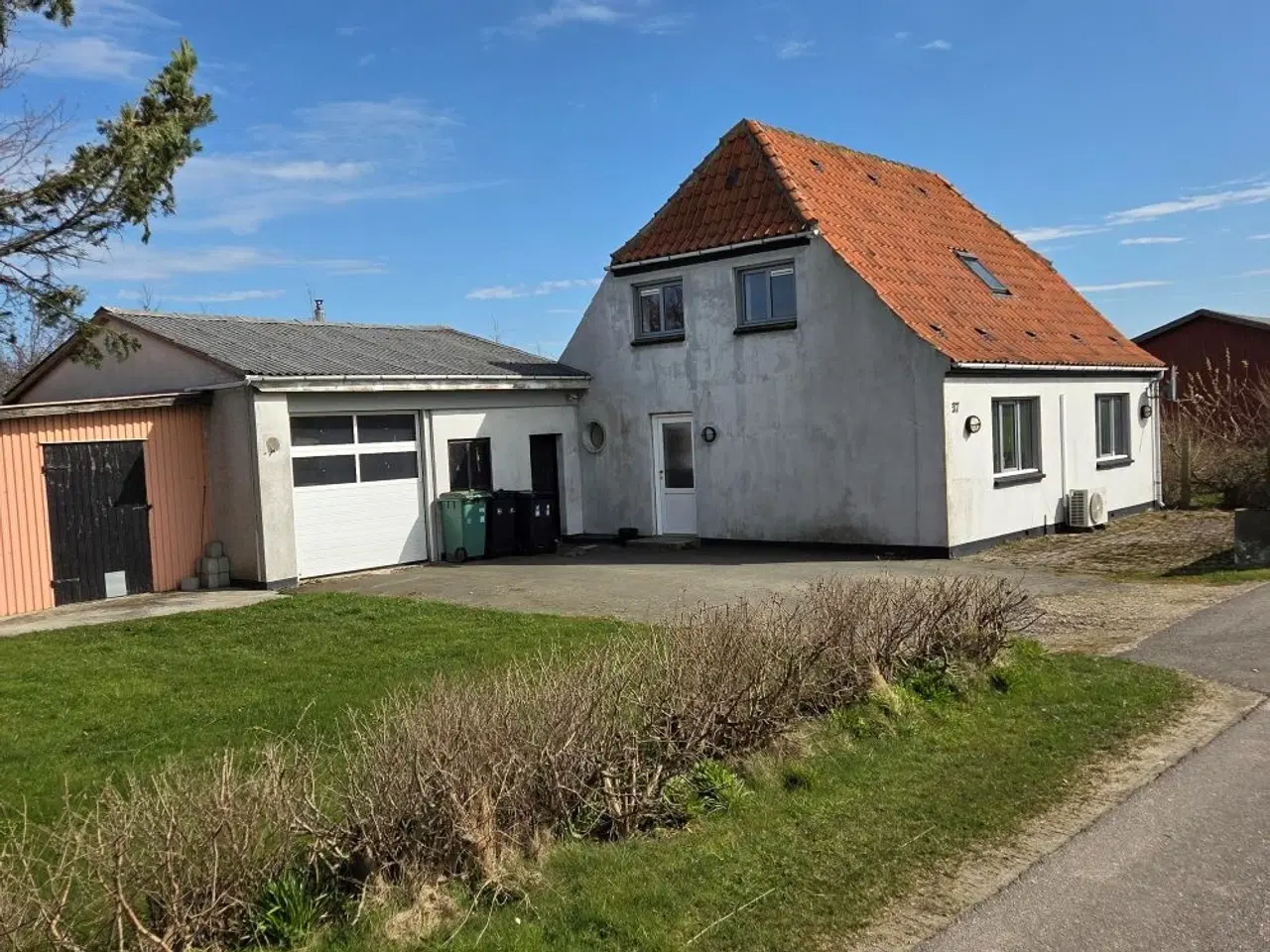Billede 1 - Hus tæt på Lemvig til salg. Bud modtages