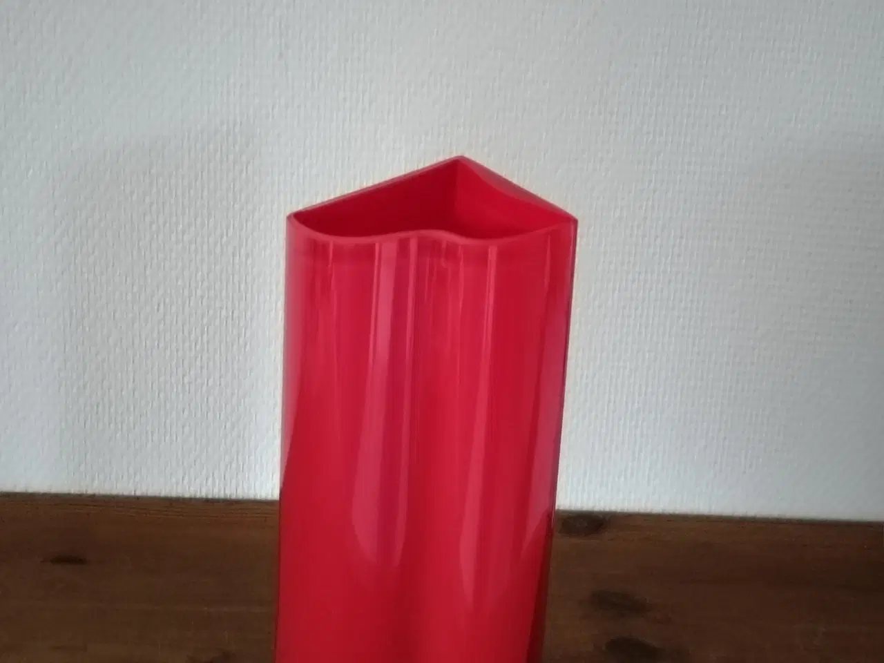 Billede 5 - Nuutajärvi Sonetti - Super Flot Rød Glasvase