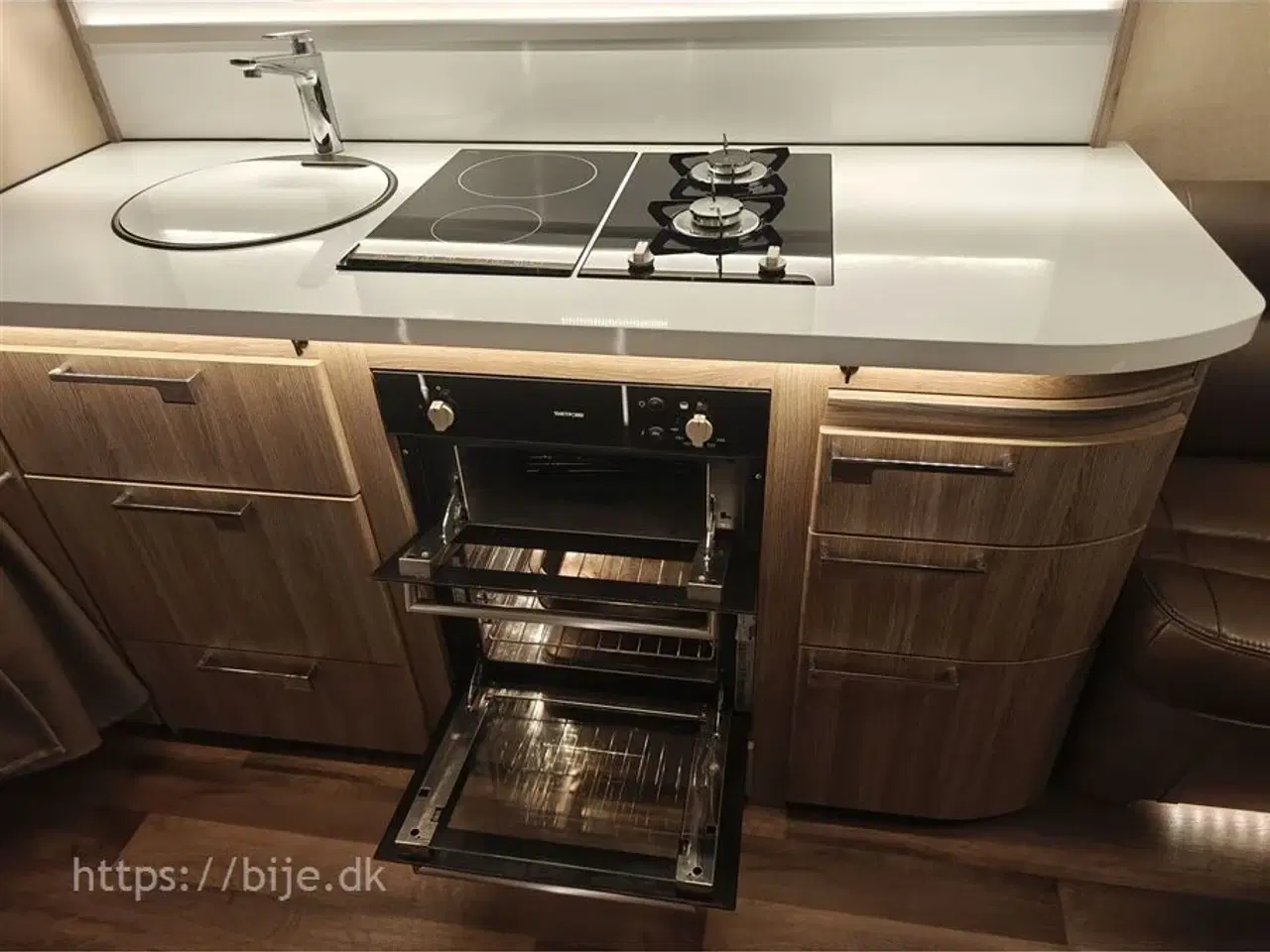 Billede 6 - 2019 - Kabe Imperial 740 E-TDL KS