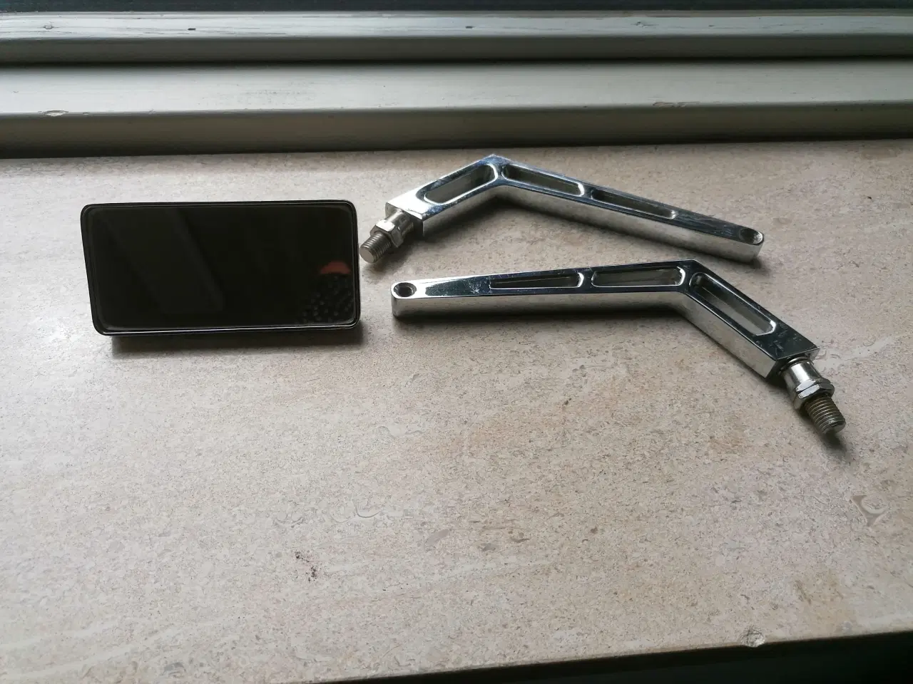 Billede 1 - Lille spejl og 2 holder- Yamaha XSV 650  ( Se% )