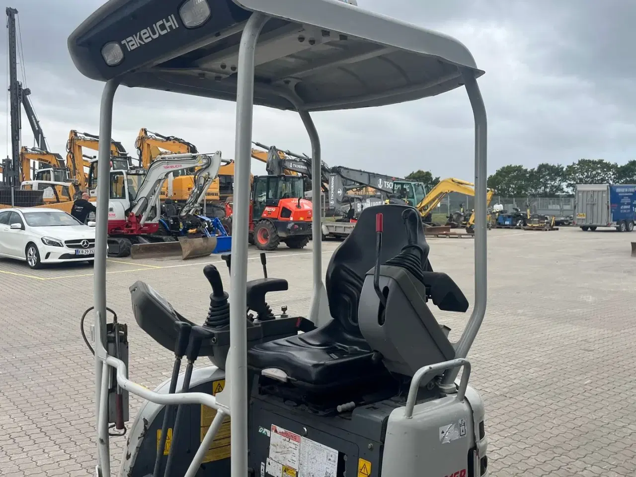 Billede 4 - Takeuchi med hydraulisk skovl skifte
