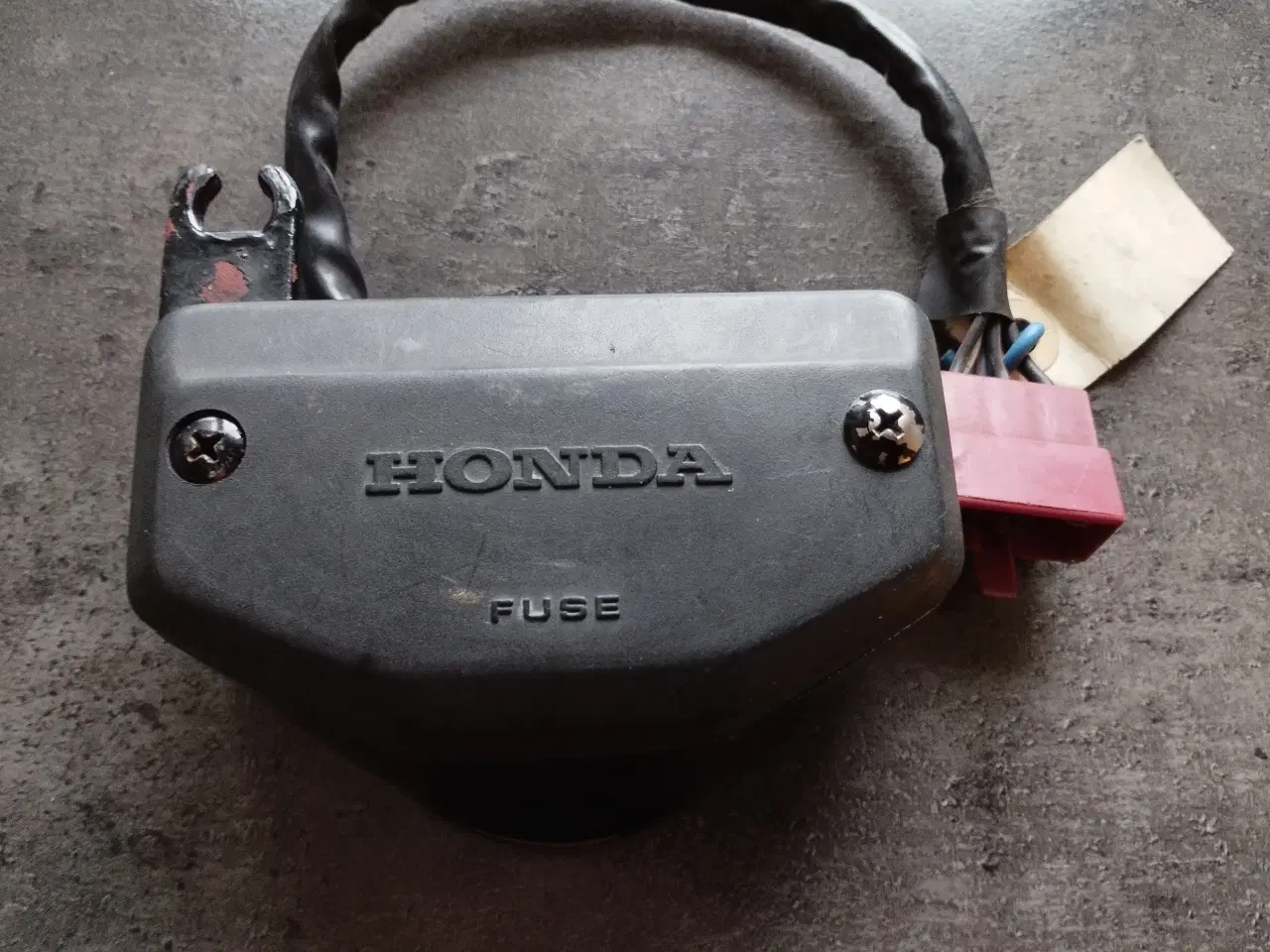 Billede 2 - Fuse box Honda CB 650 (sikringsholder) ( se %)