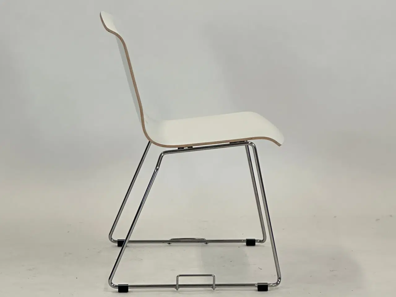 Billede 6 - Pause Runner Konferencestol fra Magnus Olesen (Formica Hvid)