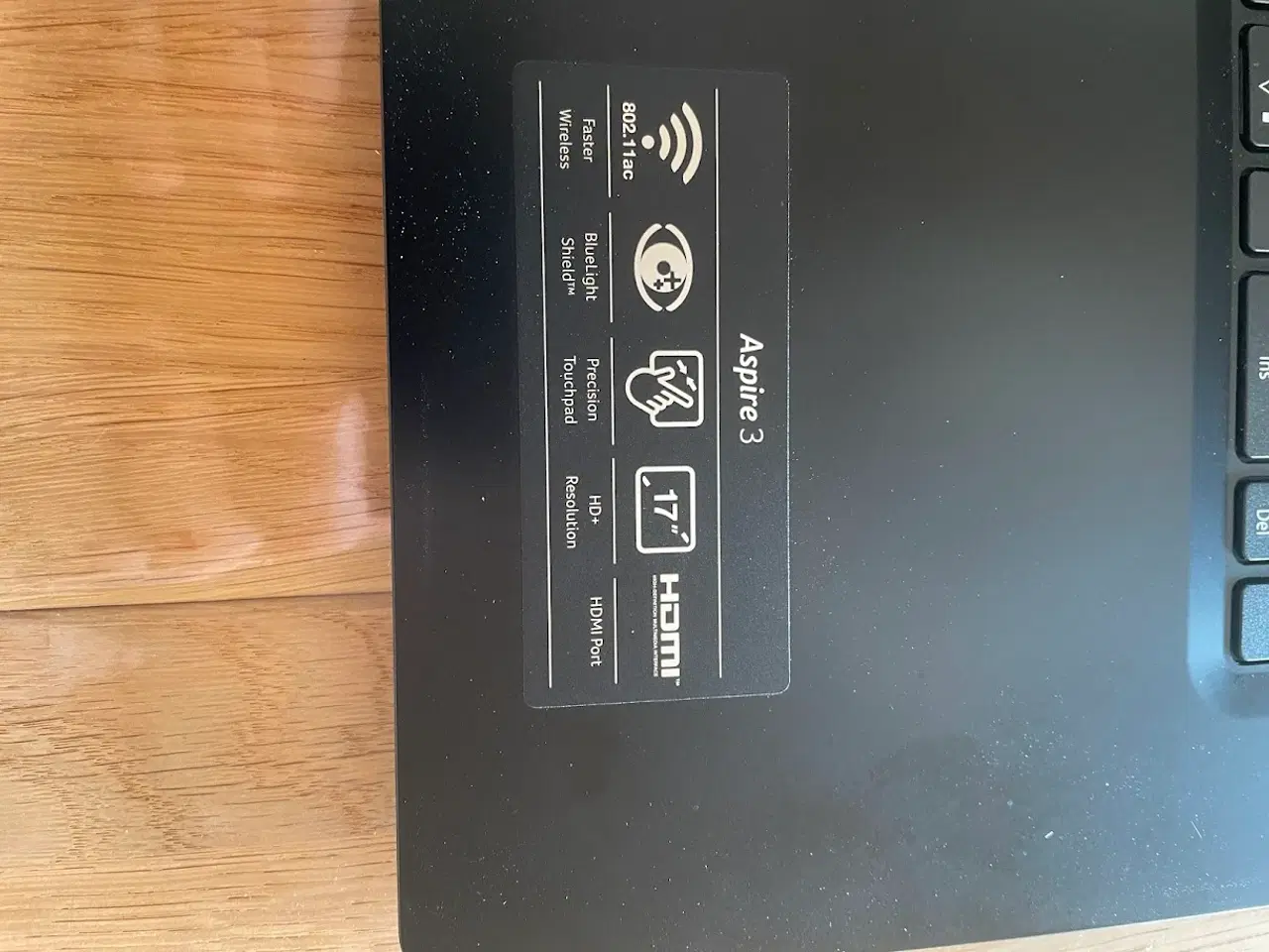 Billede 3 - Acer med Taske