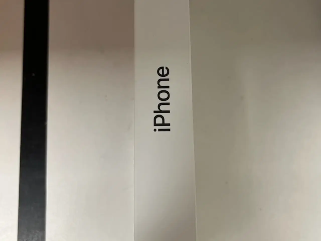 Billede 3 - IPHONE 16E, uåbnet. Kvittering medfølger