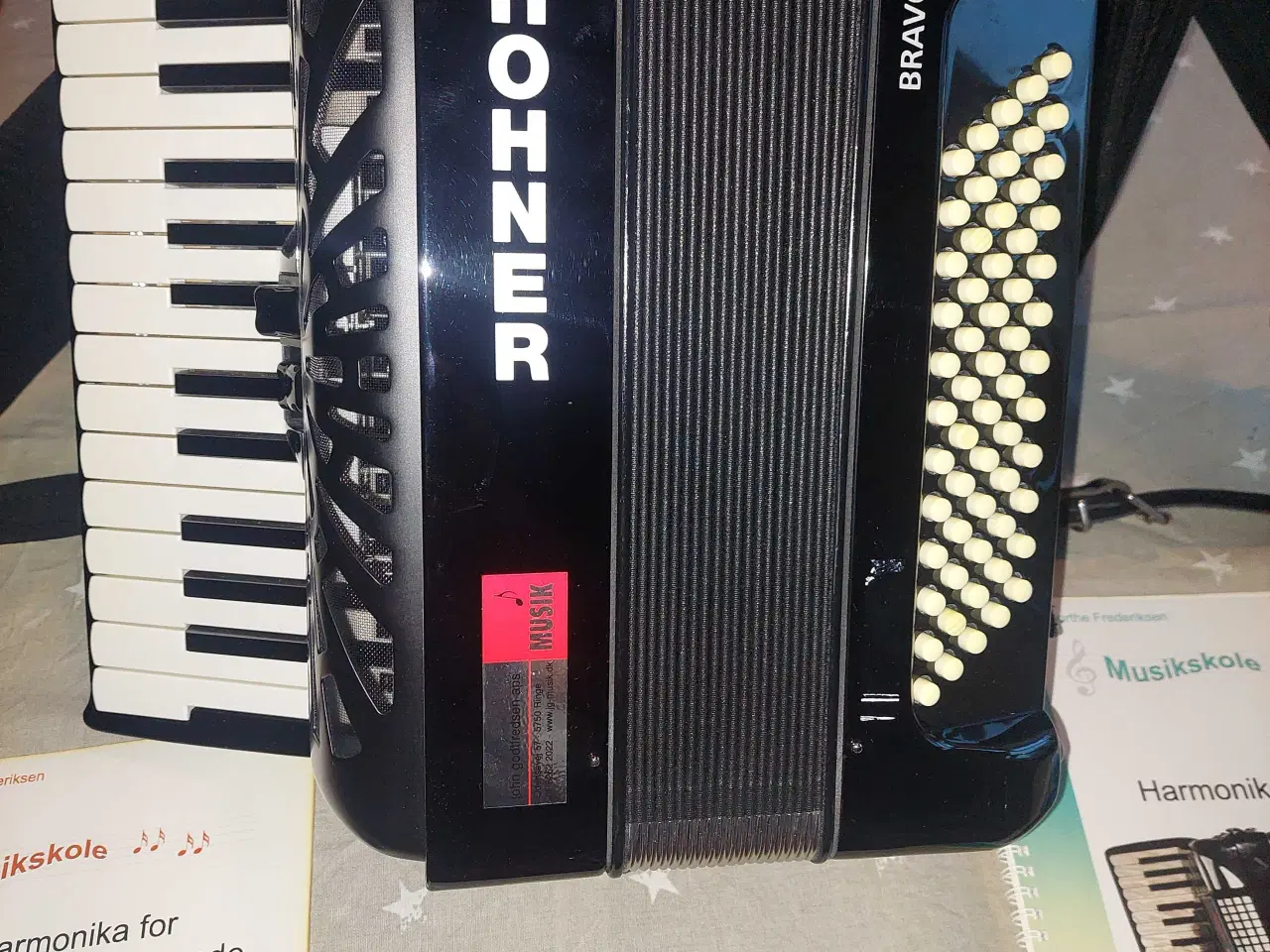 Billede 1 - Hohner Bravo 48 Sort