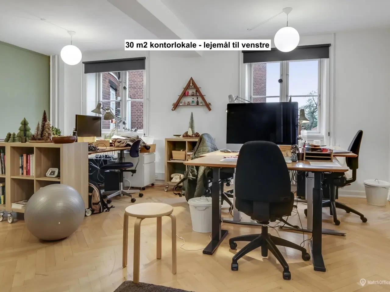 Billede 3 - Vælg den perfekte side - "Til højre eller til venstre" - Unikt kontorlejemål med historisk charme og moderne faciliteter