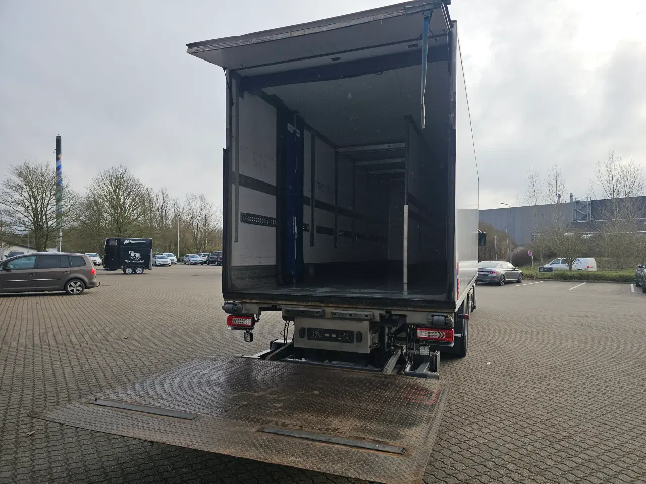 Billede 22 - Volvo FM330, Køle