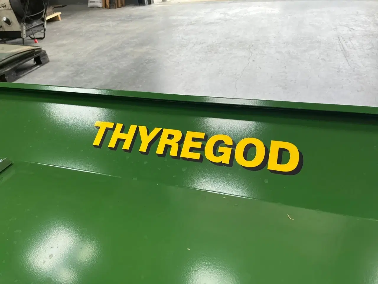 Billede 9 - Thyregod TK 2800 med nylon børster og hydraulisk sving. brede 2800 og feje brede 2500