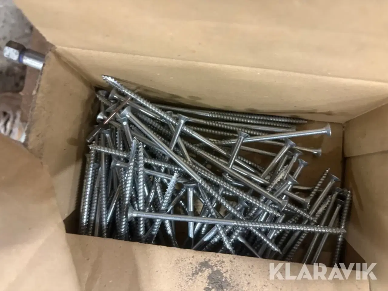 Billede 10 - Lot: Sømpistoler, bræddebolte, hyldebeslag og diverse